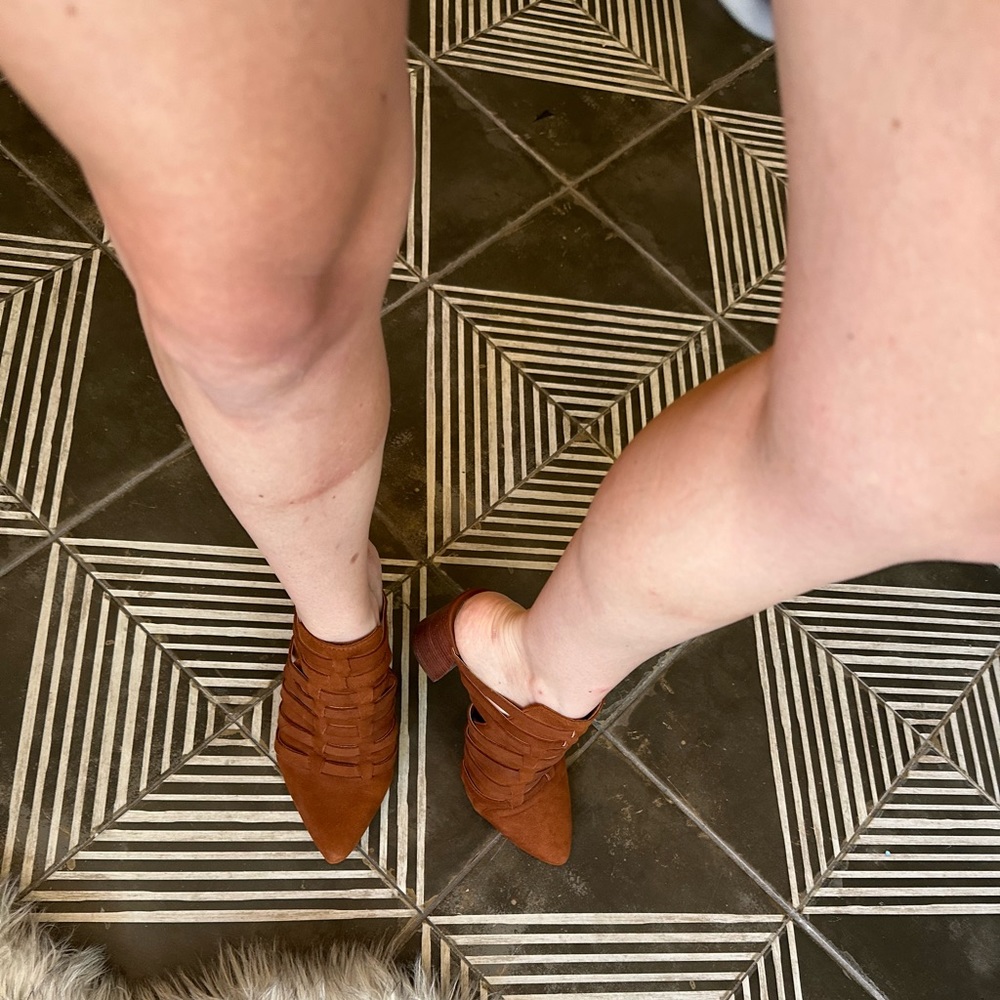 Steven by Steve Madden Camel Leather Heeled Mules Sz 8.5